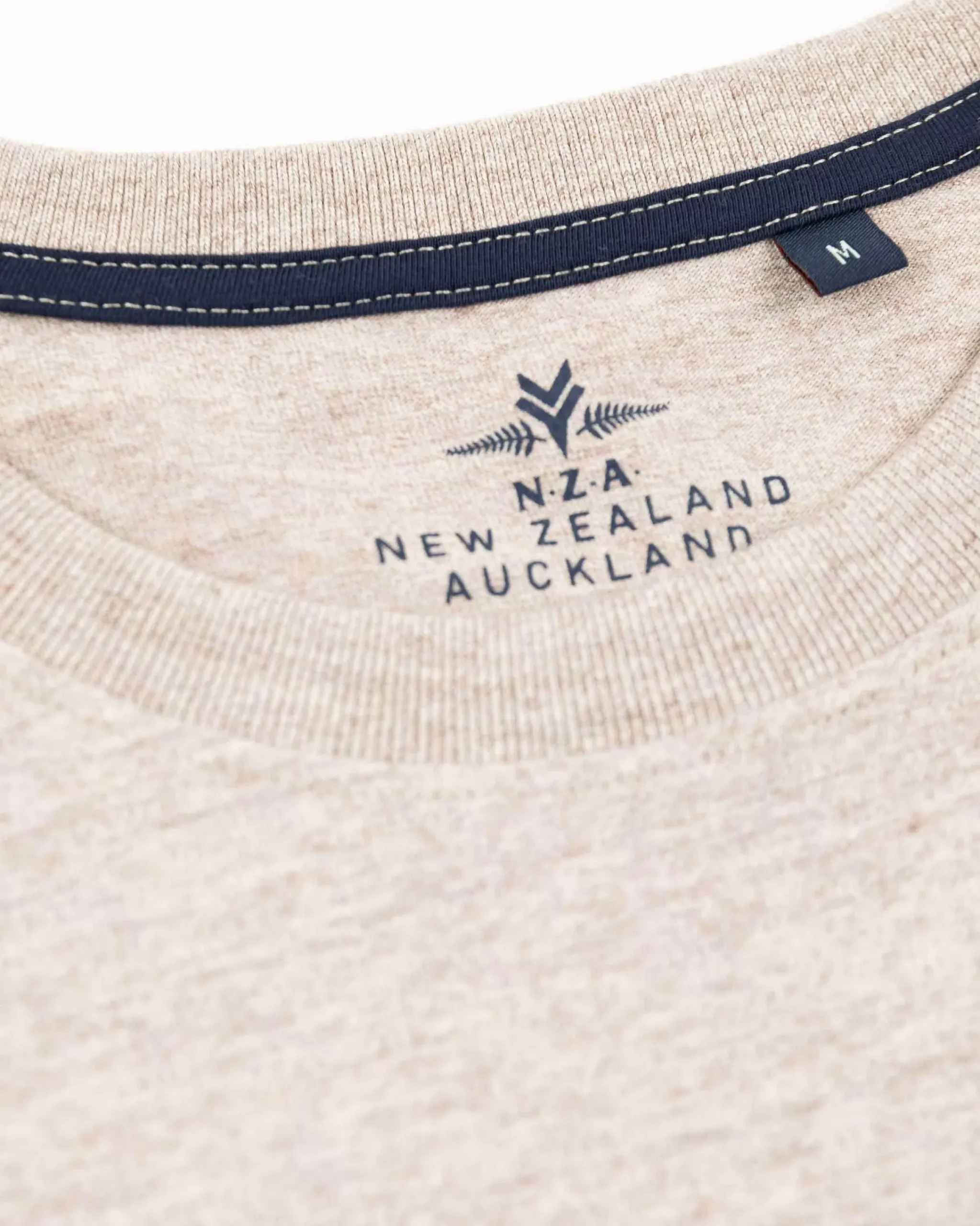 NZA New Zealand Auckland T-Shirts|Longsleeve Met Ronde Hals-Shimmering Sand